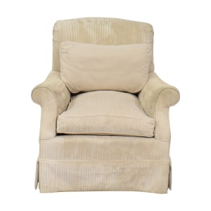 Classic Skirted Accent Armchair / Accent Chairs